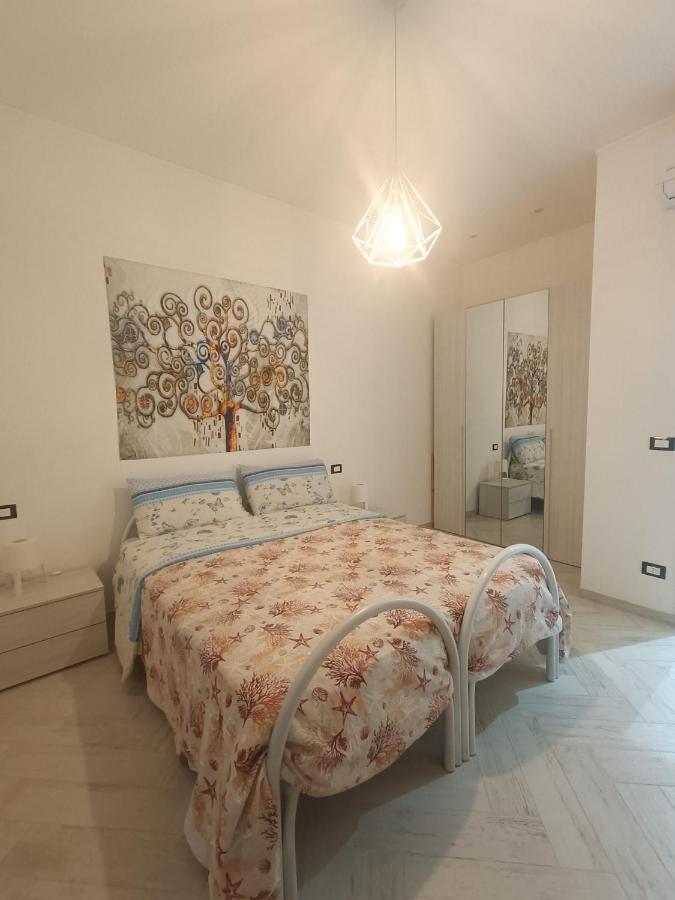 Casa Vacanze Via Nizza 57 Zinola-Wifi ซาโวนา ภายนอก รูปภาพ