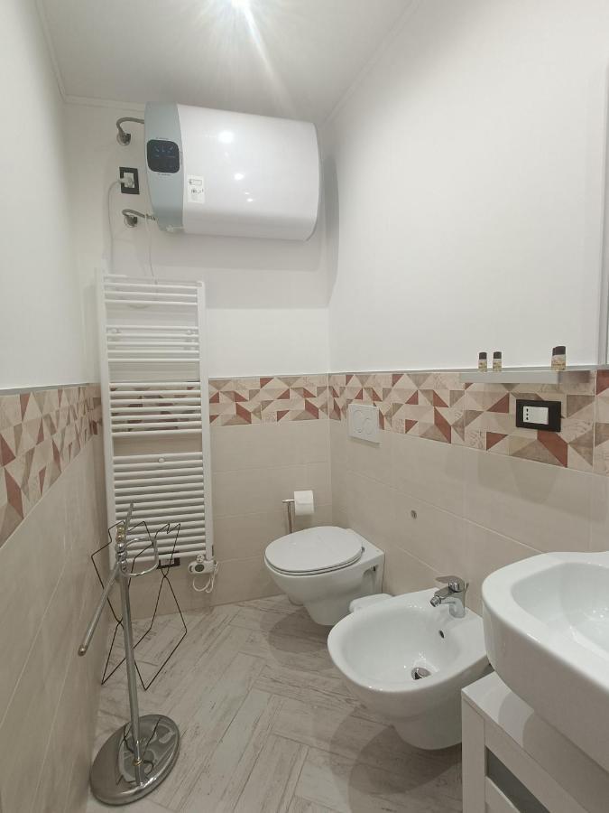 Casa Vacanze Via Nizza 57 Zinola-Wifi ซาโวนา ภายนอก รูปภาพ