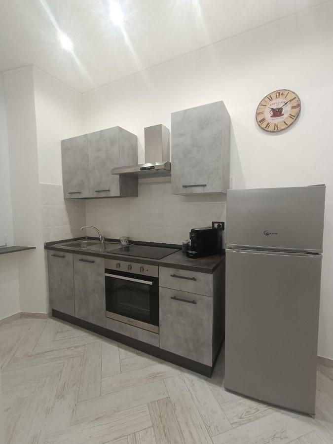 Casa Vacanze Via Nizza 57 Zinola-Wifi ซาโวนา ภายนอก รูปภาพ
