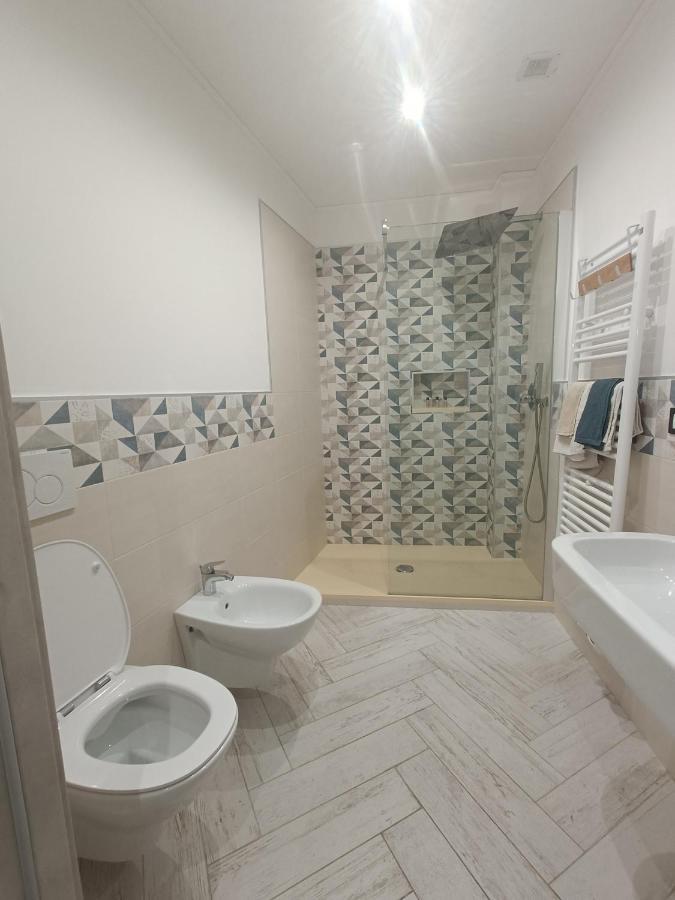 Casa Vacanze Via Nizza 57 Zinola-Wifi ซาโวนา ภายนอก รูปภาพ